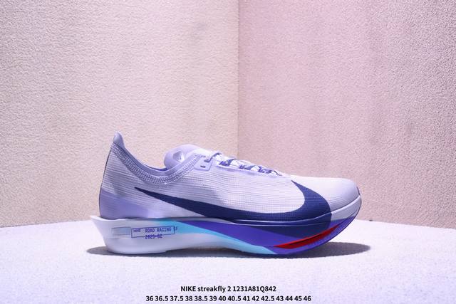 公司级Nike Air Zoomx Streakfly 2 超轻跑步鞋 织物减震轻盈跑步鞋 公司级版本 该鞋款专为训练和竞速而生 助力疾速畅跑 采用柔软的泡绵缓