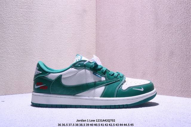 海外爆款限量发售！ Travis Scott X Jordan 1 Low “米绿Justdoit” 高端定制 乔丹倒勾低帮休闲板鞋 大厂纯原品质出货 纯正版型