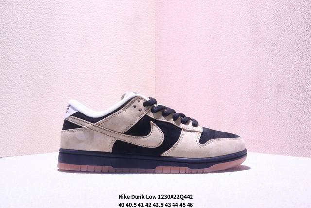 耐克 Nike Dunk Low 板鞋Sb系列经典百搭休闲运动板鞋加厚鞋舌的填充，使舒适性大大提升，同时也更方便穿脱中底部分则加入了脚感柔软舒适Zoomair气