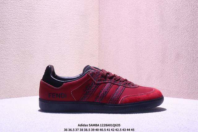 Adidas Samba Og 德训鞋 高端定制桑巴系列 大厂纯原品质出货 超高清洁度 细节完美 舒适百搭 低帮休闲板鞋 男女同款 货号：Dx0011 尺码：3