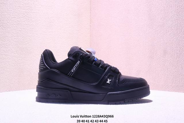 真标Louis Vuitton Trainer Sneaker Low 全新 Lv 路易威登 休闲运动文化百搭板鞋 Xm1228Q966