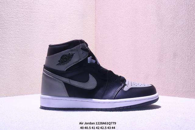 公司级Nike Air Jordan 1 Retro High Aj1乔丹一代高帮经典复古文化休闲运动篮球鞋 Xm1228Q779