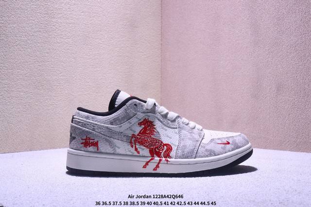 公司级：Air Jordan 1 Low Aj1乔1低帮休闲板鞋 同步官方配色 官方货号:553558-044 尺码:36 36.5 37.5 38 38.5