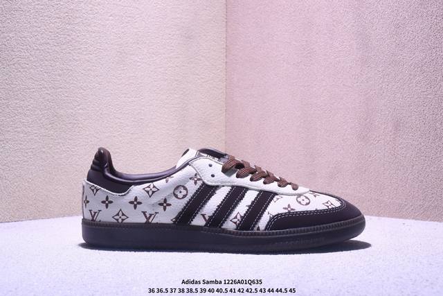 Adidas Samba Og 桑巴舞街头系列德训运动板鞋 采用固色翻毛皮组合牛剖革鞋面材质 外置正确3层组合围条加厚烟胶橡胶大底 货号：Dx0001 尺码：3