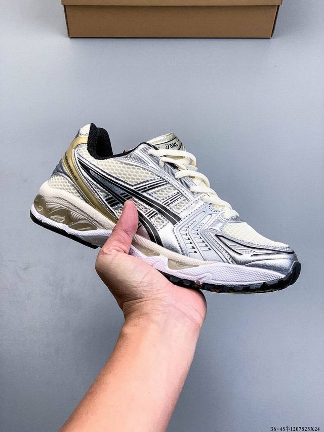 采用环保太空合成革配合透气网眼布鞋面材质#中底3D可视Gel缓震胶效果#升级Eva全新缓震中底部位科技组合耐磨橡胶外底片13年前经典首度回归,复刻魅力难挡！日本