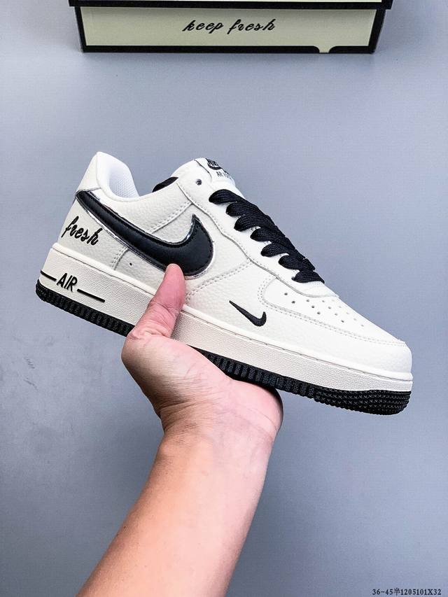 原楦数据纸版，采用硬质优质皮革鞋面材质，内置全掌Air Sole气垫。耐克 Nike Air Force 1 Low 空军一号低帮百搭休闲运动板鞋 120510