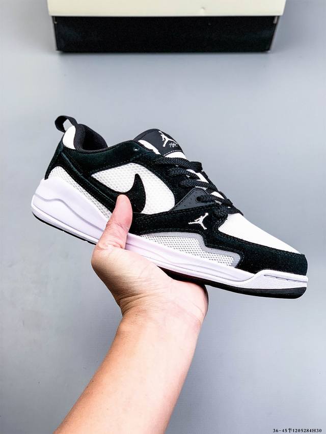 Nike Air Jordan Cmft Era 新款透气百搭休闲鞋 Jordan Cmft Era 聚焦于日常舒适体验，采用低帮轮廓，搭配网眼与麂皮材质鞋面，