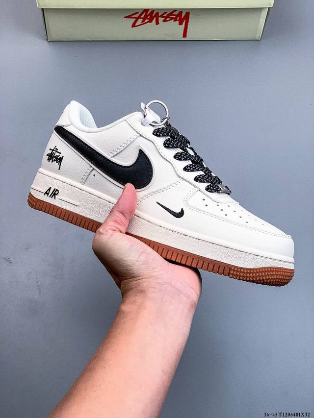 原楦数据纸版，采用硬质优质皮革鞋面材质，内置全掌Air Sole气垫。耐克 Nike Air Force 1 Low 空军一号低帮百搭休闲运动板鞋 120648