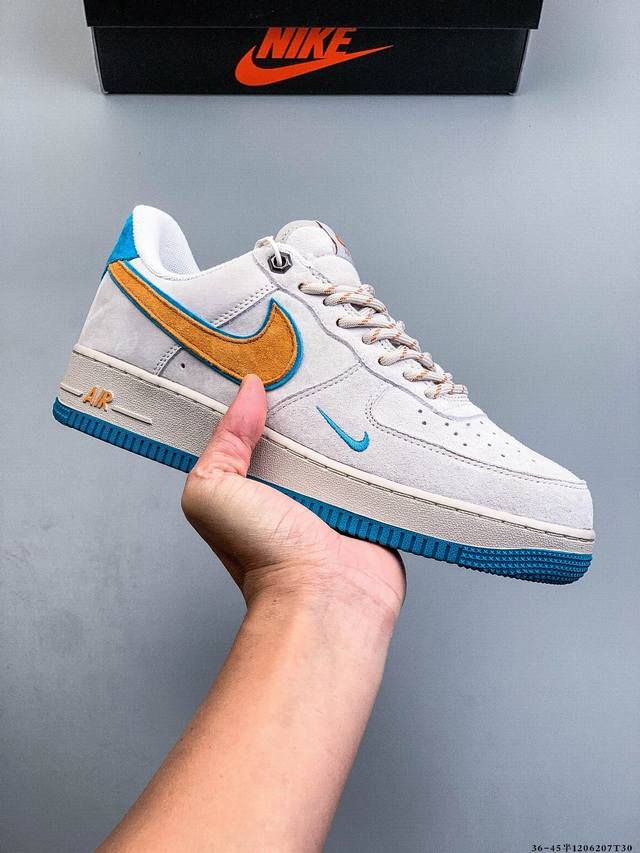原楦数据纸版，采用硬质优质皮革鞋面材质，内置全掌Air Sole气垫。耐克 Nike Air Force 1 Low 空军一号低帮百搭休闲运动板鞋 120670