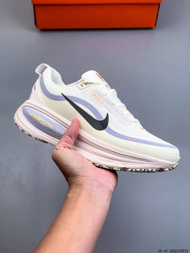 公司级！Nike Air Zoom Vomero 18 缓震透气休闲慢跑鞋 新版Vomero结合全新Zoomx和Reactx泡绵 提供双重缓震效果 铸就非凡迈步