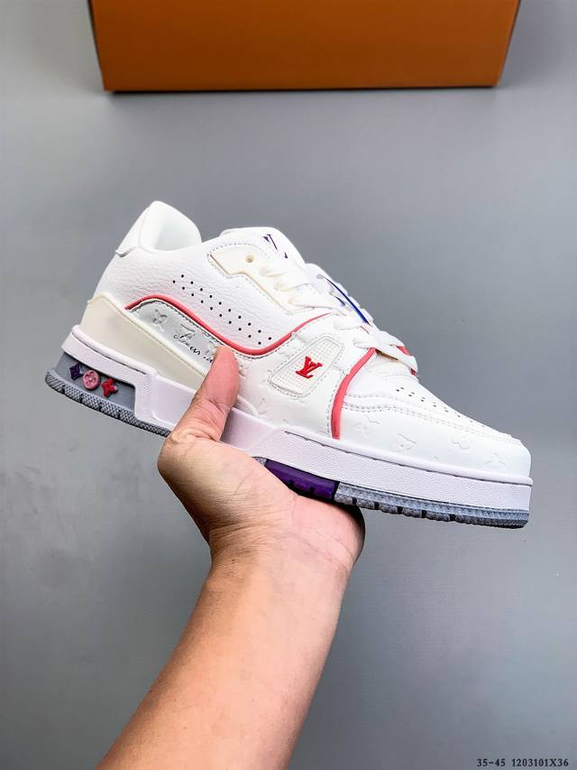 路易威登 Louis Vuitton Lv路易威登板鞋 乘风破浪的姐姐争先种草款,舒适透明底和百搭性霸屏整个时尚娱乐圈，正品1:1套楦复刻，细节调整完美主义！鞋