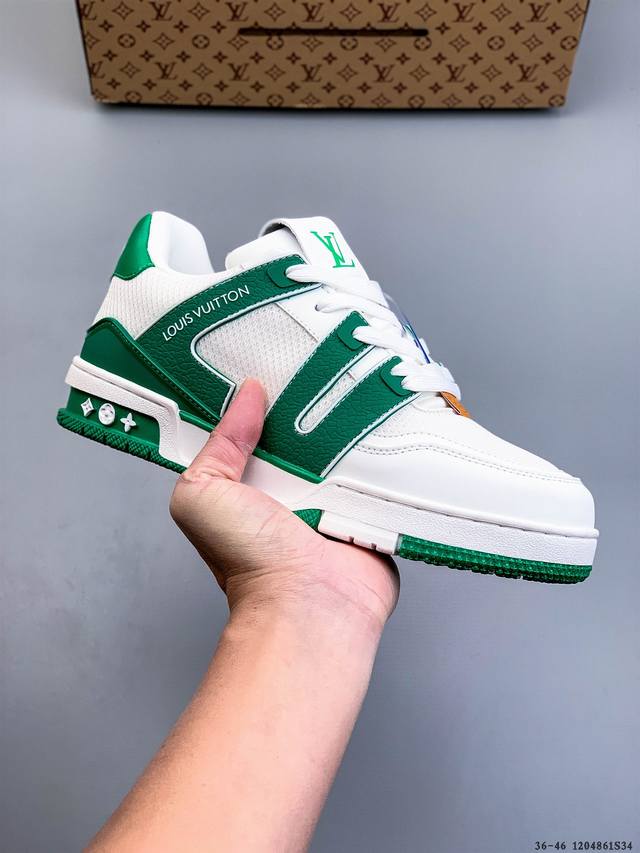 公司级 Louis Vuitton Trainer Sneaker Low 路易威登 休闲运动文化百搭板鞋 舒适防滑底和百搭性霸屏整个时尚娱乐圈 细节调整完美主