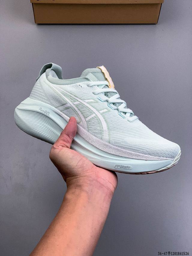 公司级！Asics Gel-Nimbus 27 舒适防滑耐磨低帮休闲跑步鞋 鞋底采用了轻质发泡材料 并在后跟和前掌处采用了Asics亚瑟士核心科技-Gel缓震胶