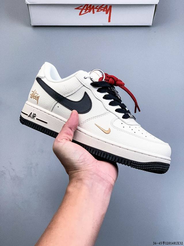 原楦数据纸版，采用硬质优质皮革鞋面材质，内置全掌Air Sole气垫。耐克 Nike Air Force 1 Low 空军一号低帮百搭休闲运动板鞋 120148