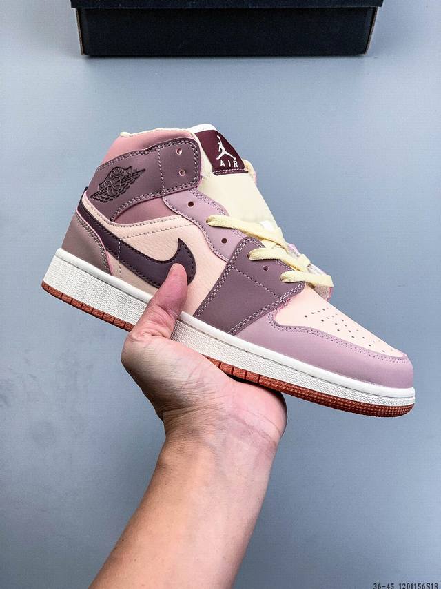 耐克Nike Air Jordan 1 Mid Aj1乔丹一代中帮经典复古文化休闲运动篮球鞋 1156S18