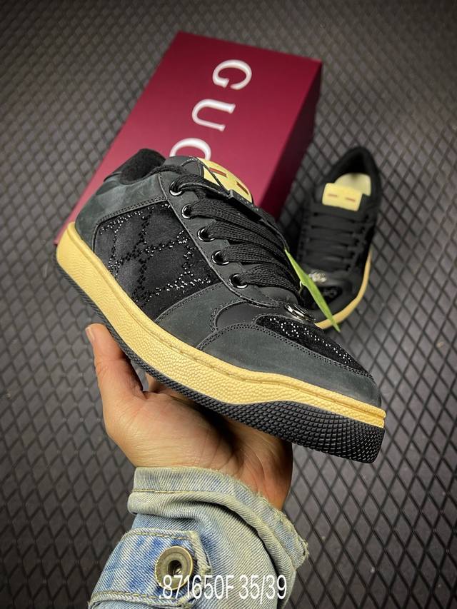 FGucci~~2026最新配色小脏鞋 休闲鞋 运动鞋 Zp开发纯原版本；金属双G水晶圆柱形标；Gucci原版纹织带 鞋面头层羊皮拼接双G压花牛皮，皮面切口全油