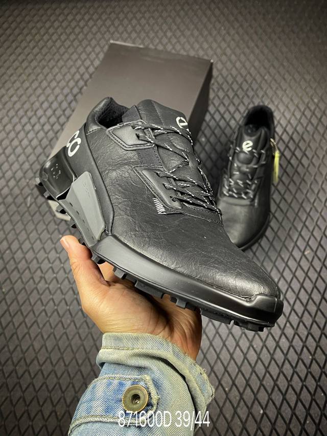 Ecco爱步男款跑步鞋 防滑缓震透气运动鞋健步Biom2.1越野系列 品质牛皮革鞋面，轻盈柔韧 具有良好的透气性 phorene中底 提供出色的能量回弹，即使在