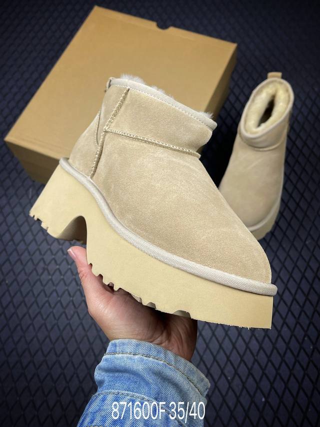 FUgg 市面顶级版本 Ugg 短款鱼人坡跟 5Cm厚底 羊皮毛一体雪地靴女款 广州外贸大厂生产 鞋头到鞋垫真羊皮毛一体 独立外盒包装 芯片 带防水工艺 区别市