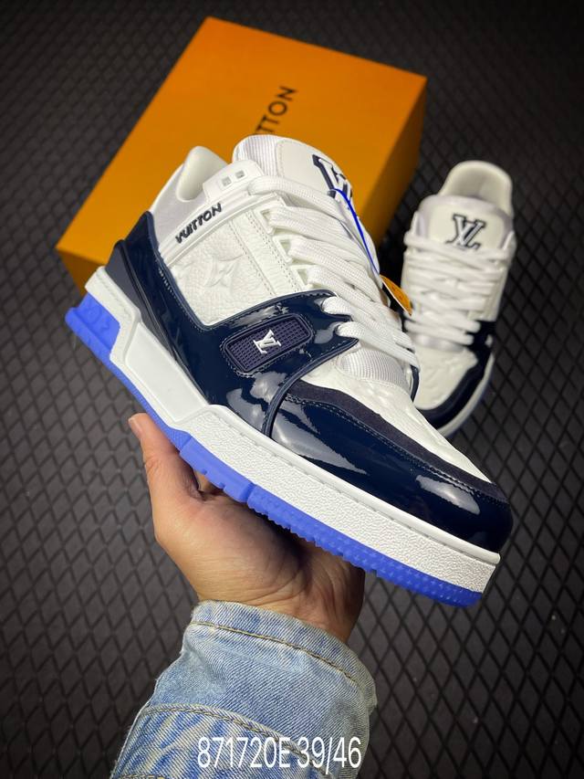 E Lv Trainer系列高奢运动鞋 新款芯片顶级 潮人必备单品 同步Zp官网空胶工艺 鞋舌镶嵌Nfc芯片感应装置 正确胶片断点式设计 中底正确还原原版油印字