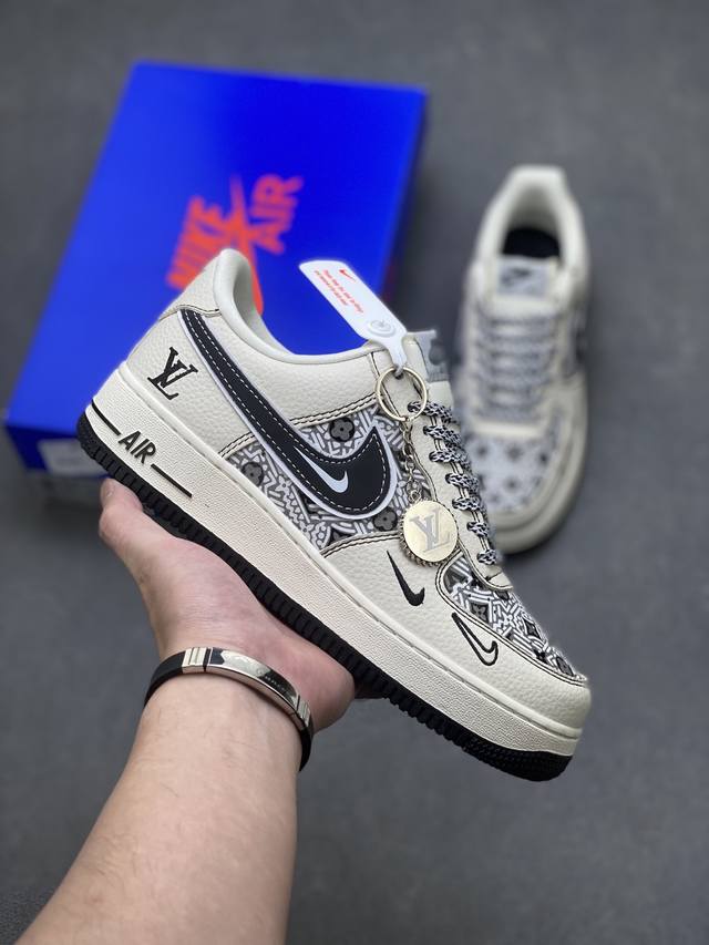 海外限量发售！公司级Nike Air Force 1 '07 Low 空军一号低帮 运动鞋 休闲鞋 折边针车 工艺难度大 原楦头原纸板 原装鞋盒 定制五金配件