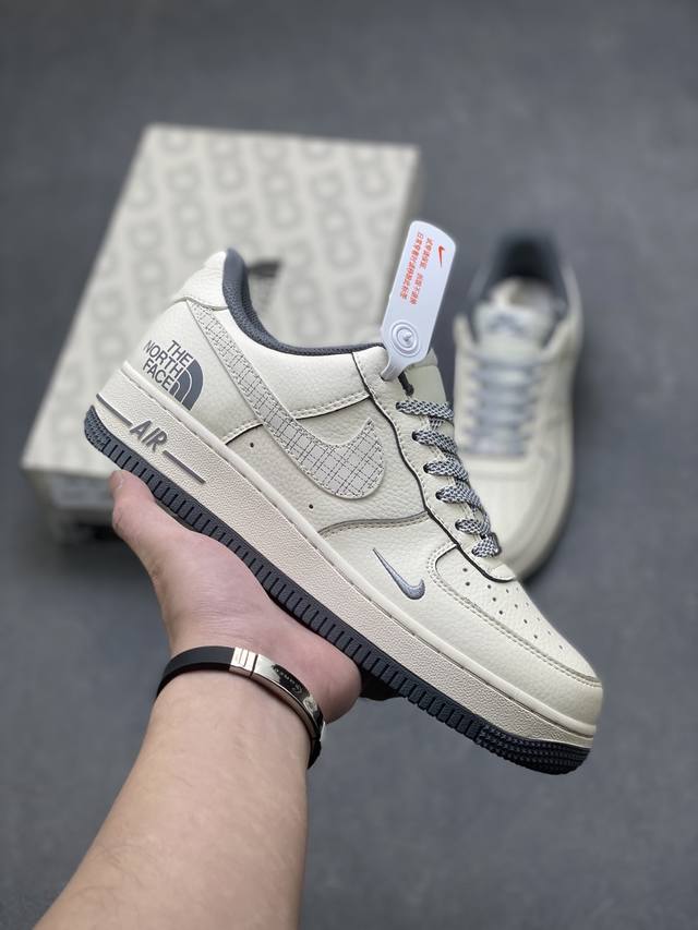 海外限量发售！公司级Nike Air Force 1 '07 Low 空军一号低帮 运动鞋 休闲鞋 折边针车 工艺难度大 原楦头原纸板 原装鞋盒 定制五金配件