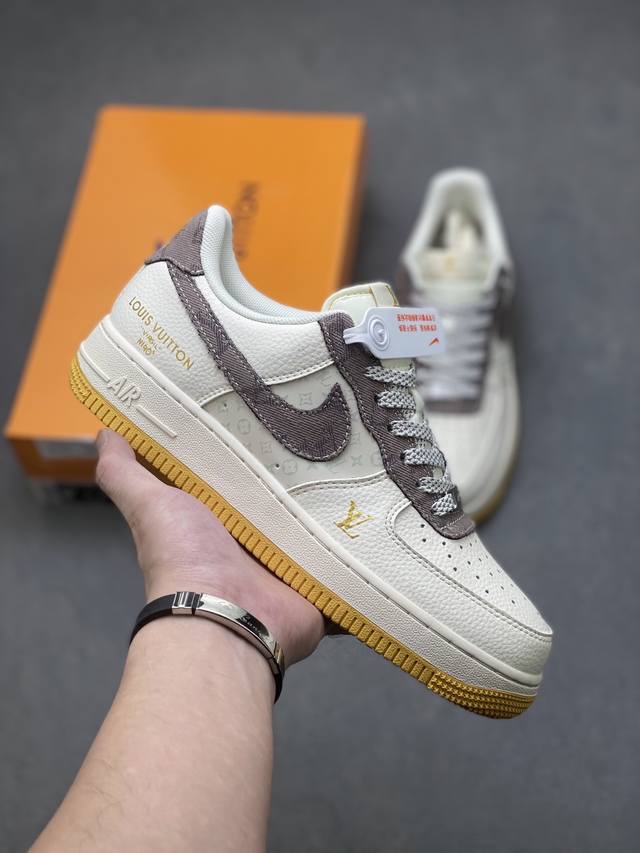 海外限量发售！公司级Nike Air Force 1 '07 Low 空军一号低帮 运动鞋 休闲鞋 折边针车 工艺难度大 原楦头原纸板 原装鞋盒 定制五金配件
