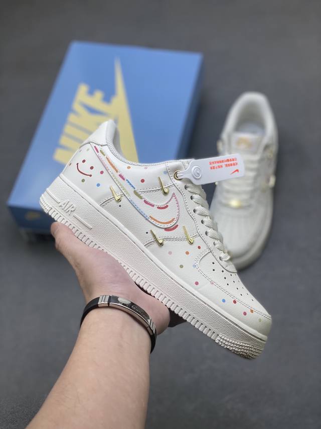 海外限量发售！公司级Nike Air Force 1 '07 Low 空军一号低帮 运动鞋 休闲鞋 折边针车 工艺难度大 原楦头原纸板 原装鞋盒 定制五金配件