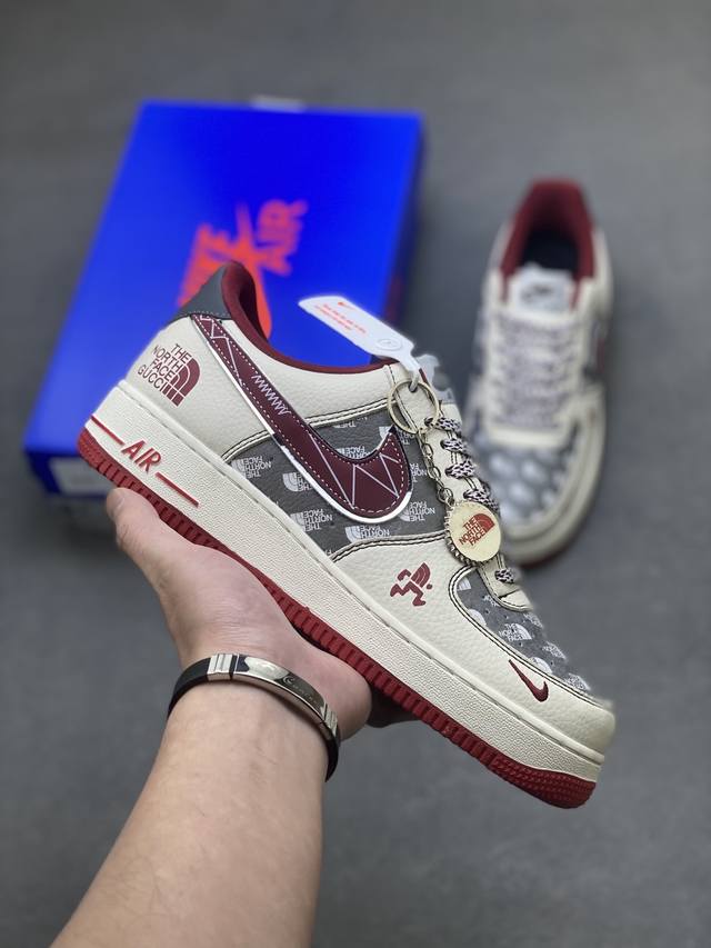 海外限量发售！公司级Nike Air Force 1 '07 Low 空军一号低帮 运动鞋 休闲鞋 折边针车 工艺难度大 原楦头原纸板 原装鞋盒 定制五金配件