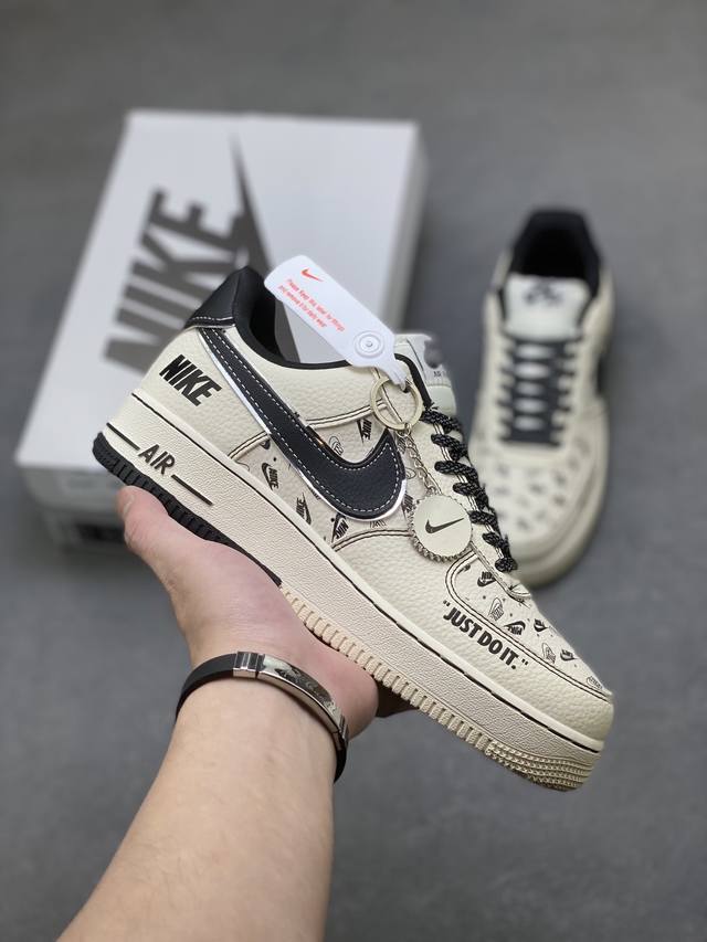 海外限量发售！公司级Nike Air Force 1 '07 Low 空军一号低帮 运动鞋 休闲鞋 折边针车 工艺难度大 原楦头原纸板 原装鞋盒 定制五金配件