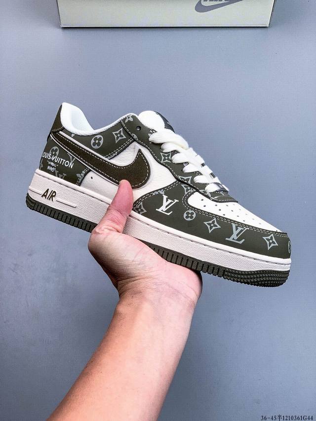 纯原版本 原楦数据纸版，采用硬质优质皮革鞋面材质，内置全掌Air Sole气垫。耐克 Nike Air Force 1 Low 空军一号低帮经典百搭休闲运动板鞋