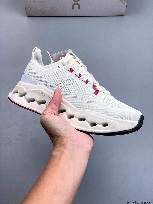 公司级！On昂跑 Cloudsurfer Max 舒适百搭 简约 耐磨 低帮跑步鞋 Cloudsurfer Max鞋身外观的设计灵感源于 On 昂跑的专业竞赛鞋