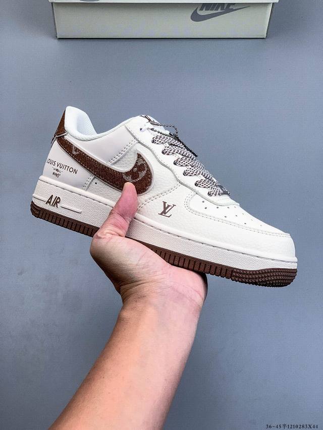 纯原版本 原楦数据纸版，采用硬质优质皮革鞋面材质，内置全掌Air Sole气垫。耐克 Nike Air Force 1 Low 空军一号低帮经典百搭休闲运动板鞋