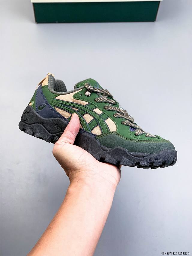 Asics亚瑟士 Gel-pickax户外跑步徒步防水运动鞋登山鞋 Asics Gel-pickax融合复古韵味与现代都市风情，重塑别具一格的复古户外风格，激励