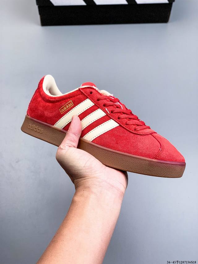 阿迪达斯Adidas Neo Vl Court 2.0 三叶草时尚潮流板鞋 T头 绒面麂皮防滑耐磨轻便低帮板鞋 整双鞋以传统的低帮呈现的清新造型 鞋头优先头层反