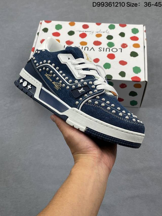 路易威登 Louis Vuitton Lv路易威登板鞋 新款 Lv Trainer最新配色运动鞋 L家 篮球鞋风格运动鞋 该鞋由艺术总监 Virgil Ablo