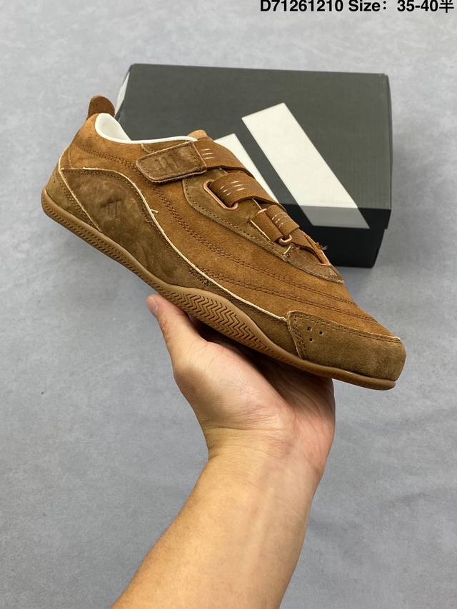 阿迪达斯Adidas Fos Urban Reverie 舒适时尚 阿迪Fos芭蕾鞋 设计感特别强 中底廓形设计 结合了两种缓震技术 绑带设计整体线条优美 显脚