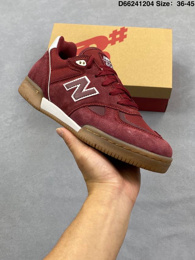 New Balance Nb 600 休闲舒适 耐磨轻便 低帮 板鞋 男女同款 黑白 以更纯粹的复古风格设计打造的全新造型。侧身还以解构设计，将 N 字标志以做