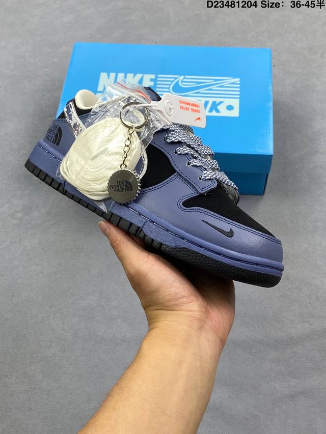 耐克Nike Sb Dunk Low pro 复古低帮休闲运动滑板板鞋。采用脚感柔软舒适Zoomair气垫，有效吸收滑板等极限运动在落地时带来的冲击力，为街头运