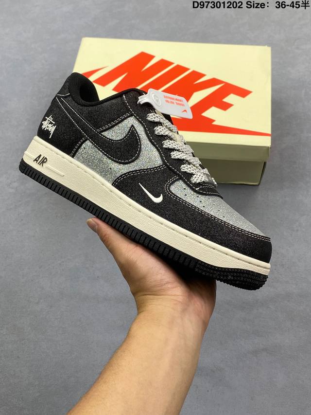 海外限量发售！公司级Nike Air Force 1 ‘07 Low “Supreme联名 亮灰生胶”空军一号 低帮 运动鞋 休闲鞋 折边针车 工艺难度大 原楦