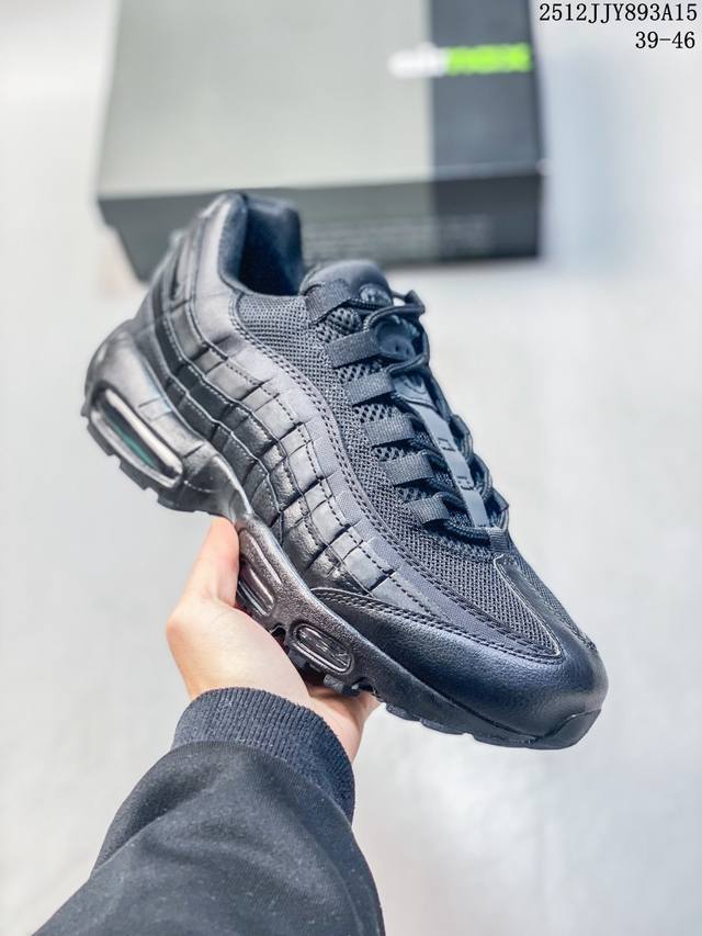 Nike 耐克 Air Max 95 Tt 潮流百搭 气垫缓震 休闲防滑运动板鞋！ 尺码: 见图 编码：104823 货号：Fb2709 002 12Jjy89