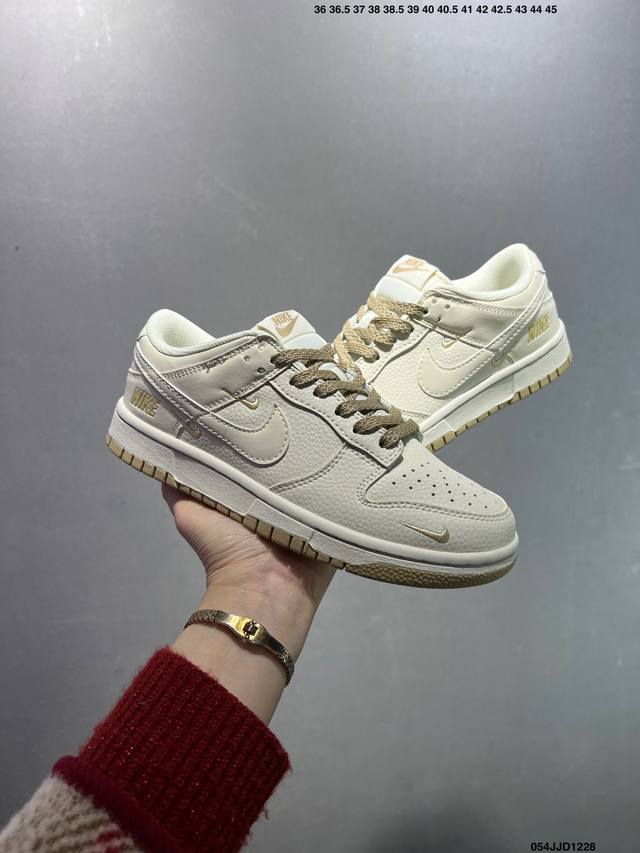Nike Sb Dunk Low“Supreme联名 黑红小勾” 周年高端定制 低帮休闲板鞋 定制鞋盒 大厂纯原品质出货 超高清洁度 皮料切割干净无任何毛边 细