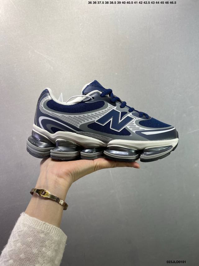 公司级New Balance 新百伦 Nb2000 网面休闲鞋 复古还要机能，Nb官方重磅新品。一款融合复古设计与现代科技的跑鞋，以其经典的造型和舒适脚感，成为