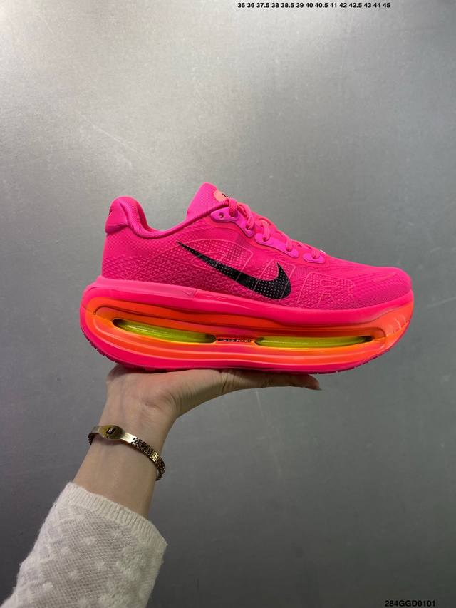 公司级Nike Vomero premium 耐克 舒适减震防滑 低帮跑步鞋 全掌Reactx泡绵中底 前掌和后跟还配备了Air Zoom气垫单元 据说跑起来更