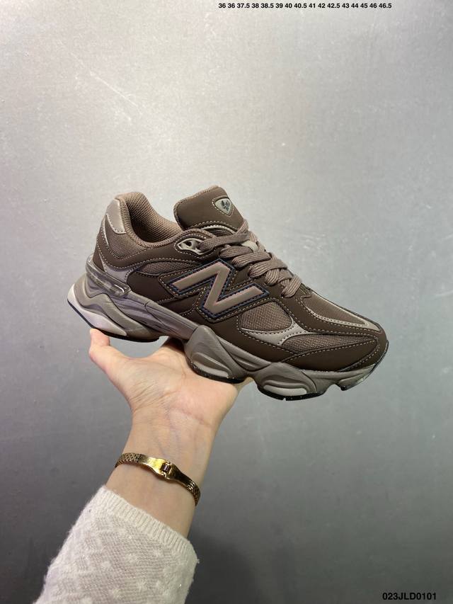 公司级Joe Freshgoods X New Balance Nb9060 联名款 复古休闲运动慢跑鞋 鞋款灵感源自设计师本人对夏日的怀日回忆。鞋面大身由空间