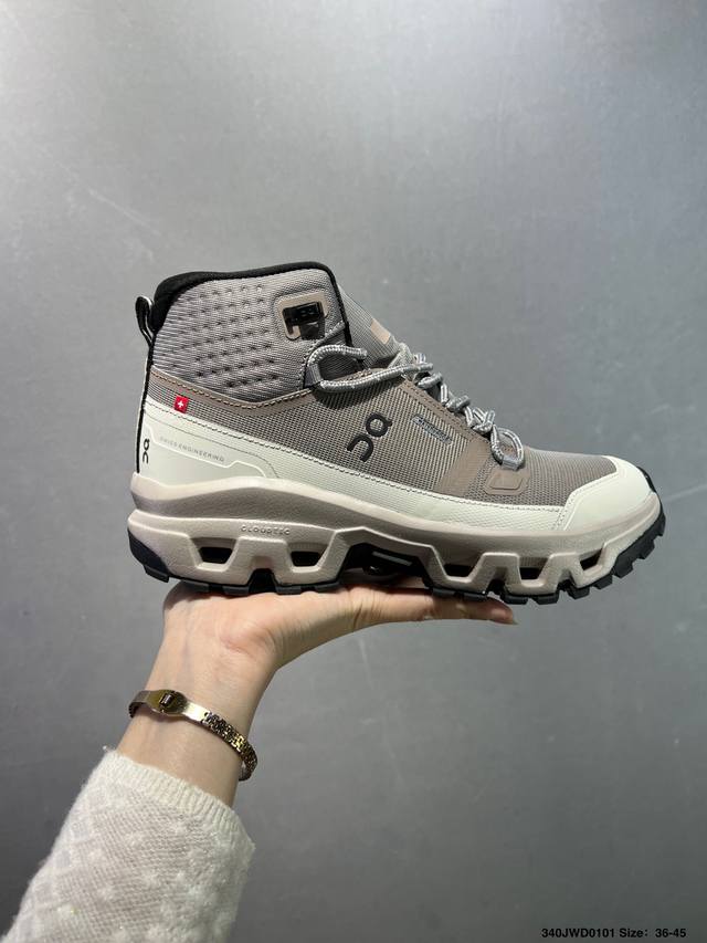 公司级On昂跑Cloudrock Low Wp柔软舒适防滑耐 磨 休闲跑步鞋 新款跑鞋以专业运动人体跑步工程学为设计核心 让跑者毫不费力地尽情畅跑 兼顾舒适和透