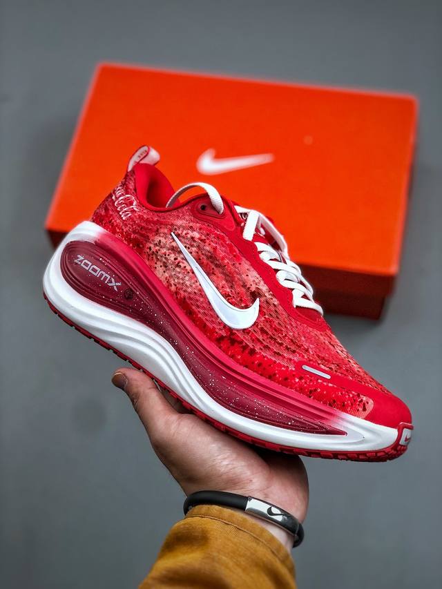 Nike Vomero plus Run 耐克网面厚底气垫跑鞋 Im6776-666 尺码：35-46 半