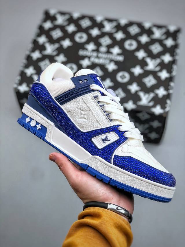 Ys纯原 广奢高端货 Louisvuittontrainer钻鞋 ｜低帮奢华板鞋钻鞋 Lvtrainer系列高阶版本，满钻设计吸睛度拉满 手工镶嵌水钻，排列紧密