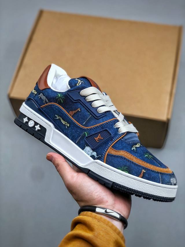 Ys纯原 顶级莞产 Louis Vuitton 路易威登 Lv Trainer 原楦原纸版开模，鞋型立体饱满 零毛边、零溢胶、零线头瑕疵 细节与原版一致 区分市