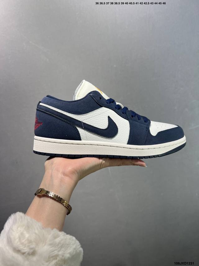 公司级Air Jordan 1 Low Aj1乔1低帮休闲板鞋 同步官方配色 原厂皮料 原档冲孔鞋头 正确满胶鞋垫 四线拉帮 原厂织唛标 鞋舌高弹海绵填充。 官