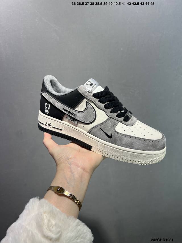 公司级Nk Air Force 1′07 Low 空军一号低帮百搭休闲运动板鞋 Df0188-104 柔软、弹性十足的缓震性能和出色的中底设计 横跨复古与现代的